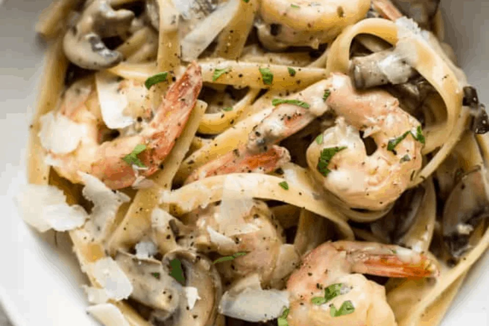 Creamy Shrimp and Mushroom Pasta