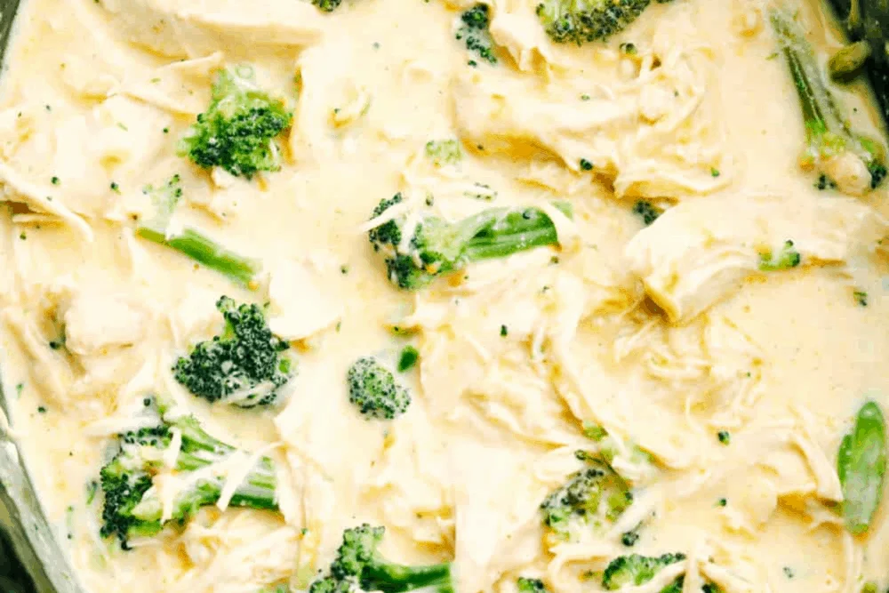 Slow Cooker Creamy Chicken and Broccoli Over Rice