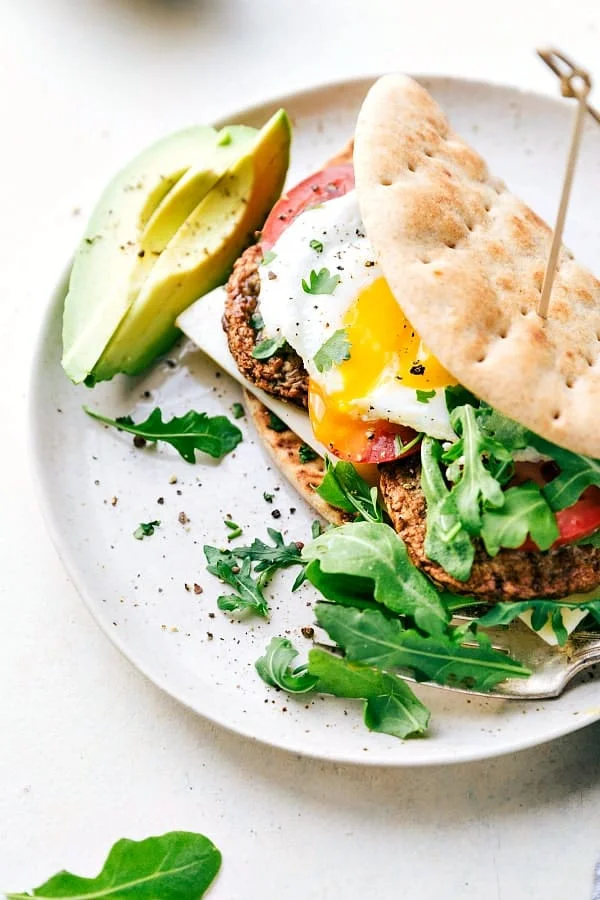 Breakfast Pitas with Chicken Sausage